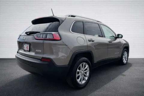 More photos of 2019 Jeep Cherokee Latitude at Gravity Motor Cars, GA