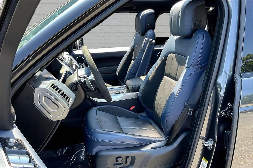 Land Rover Range Rover Sport photo 20