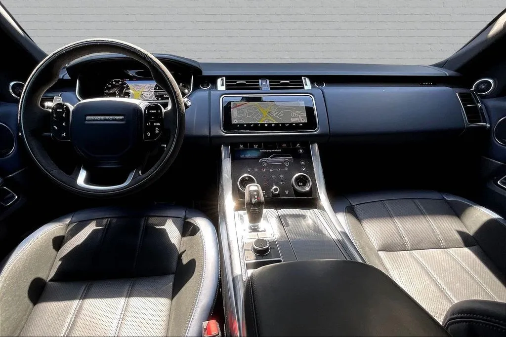 Land Rover Range Rover Sport photo 7