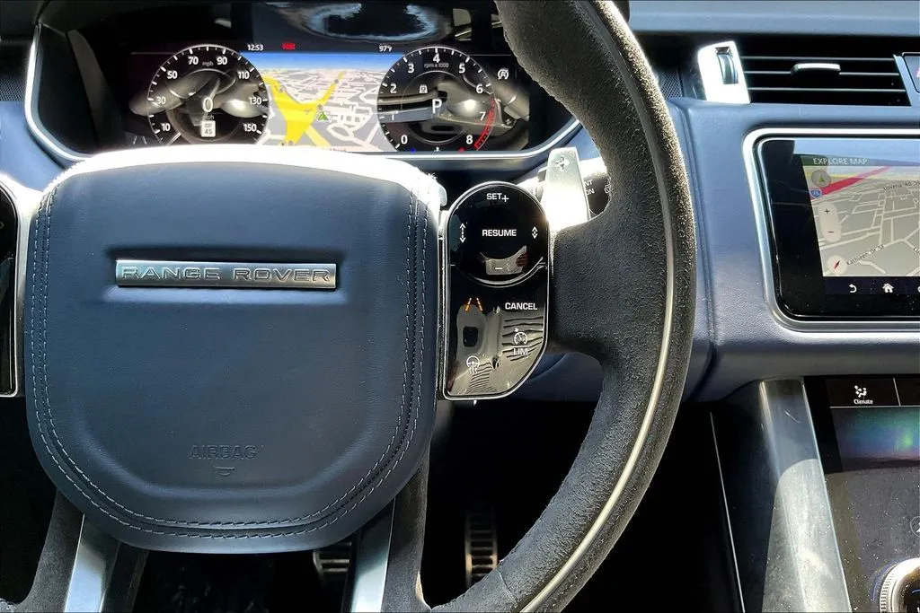 Land Rover Range Rover Sport photo 12