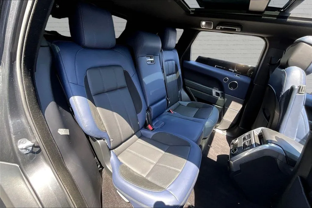 Land Rover Range Rover Sport photo 24