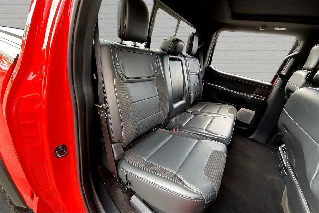 2023 Ford F-150 Raptor - Photo 24