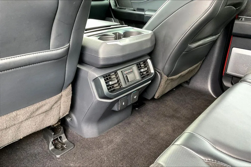 2023 Ford F-150 Raptor - Photo 10