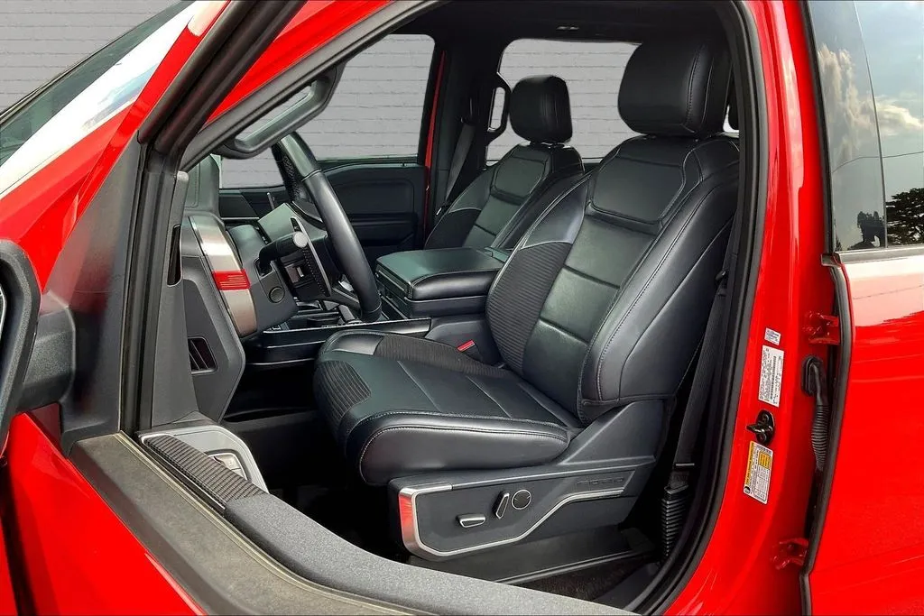 2023 Ford F-150 Raptor - Photo 20