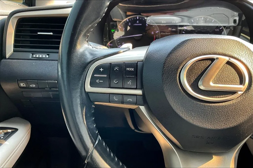 Lexus RX photo 11