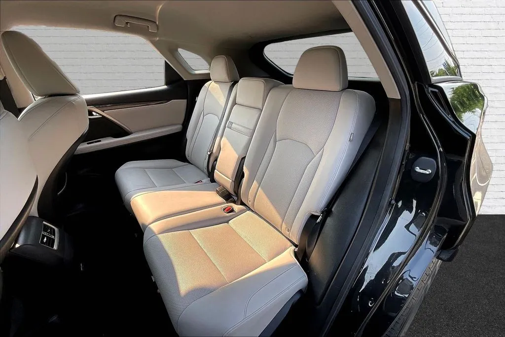 Lexus RX photo 21