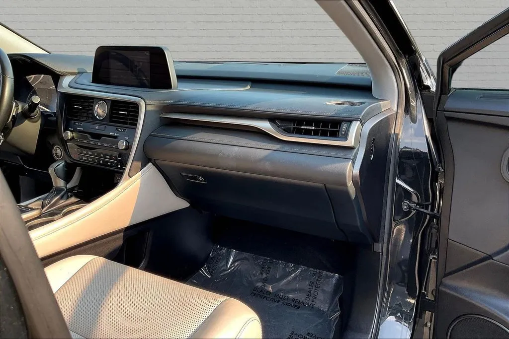 Lexus RX photo 25
