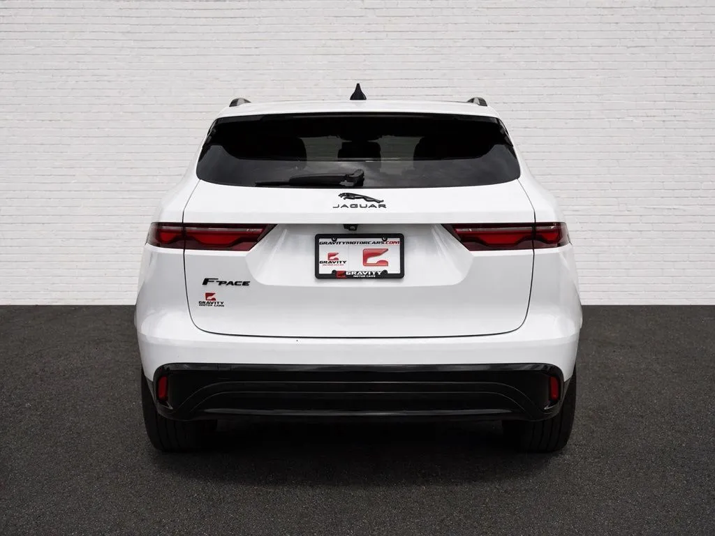 Jaguar F-PACE photo 5