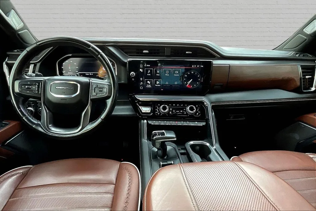 GMC Sierra photo 7