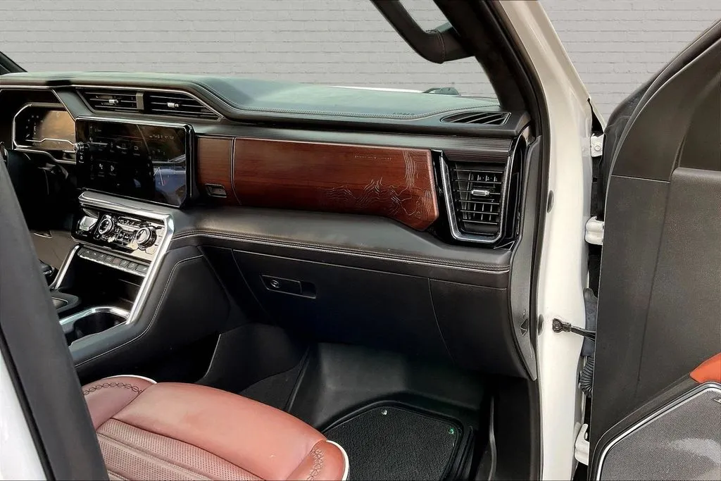 GMC Sierra 1500 photo 25