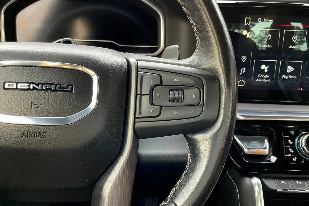 GMC Sierra photo 12