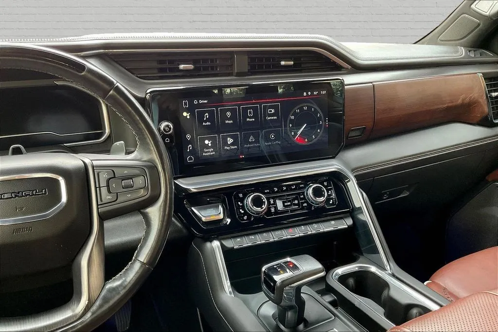 GMC Sierra 1500 photo 9