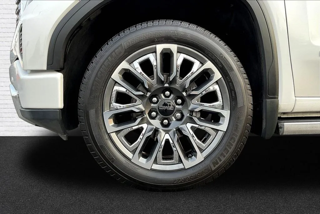 GMC Sierra 1500 photo 31