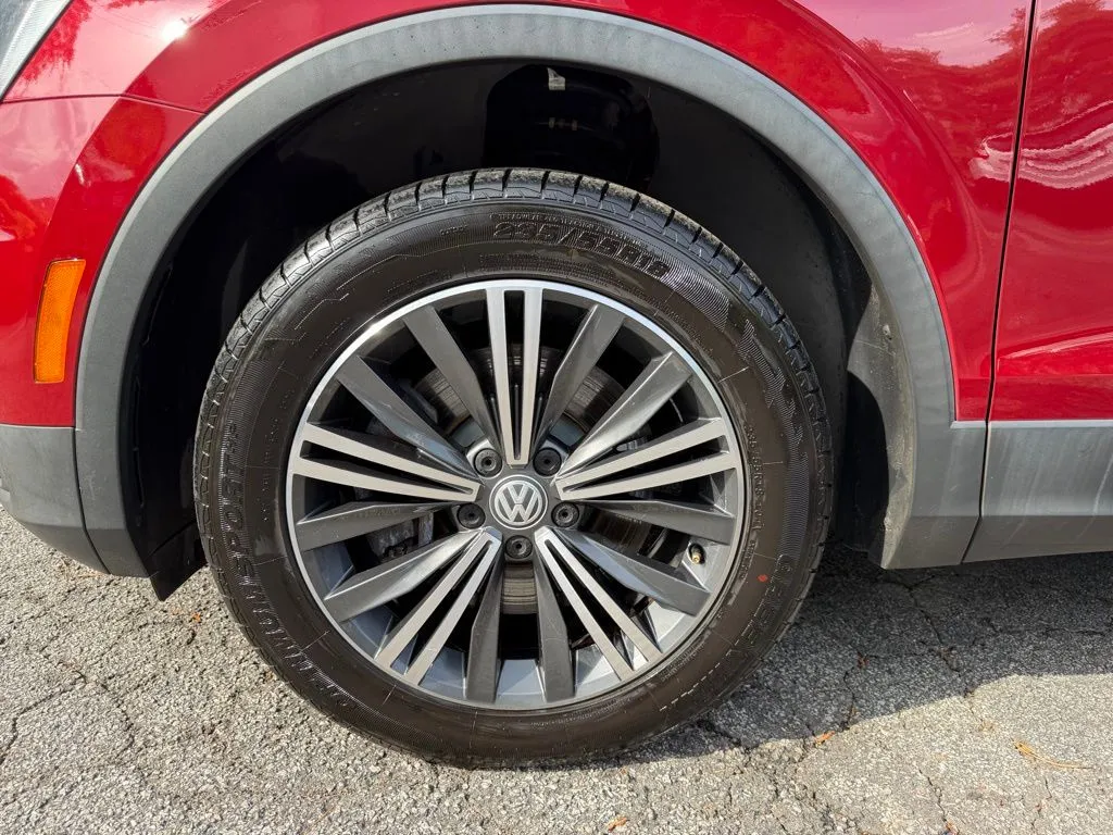 Volkswagen Tiguan photo 8