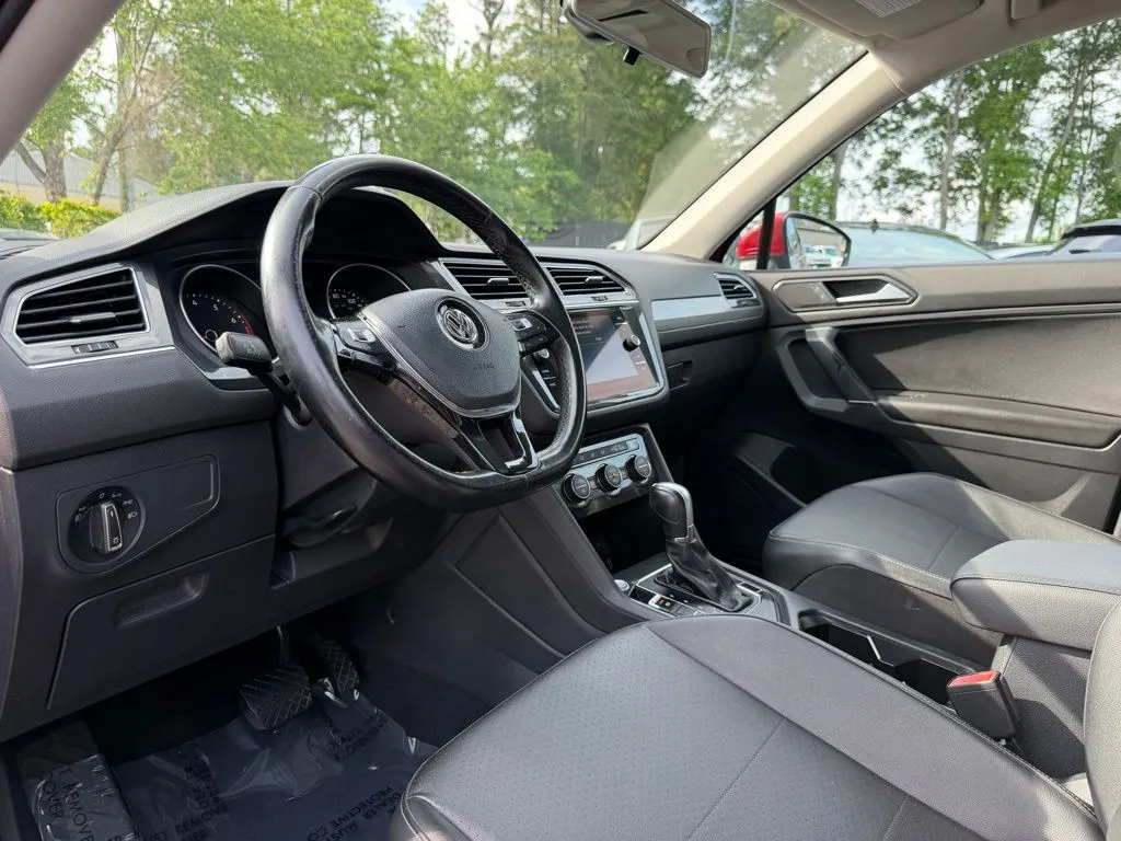 Volkswagen Tiguan photo 9