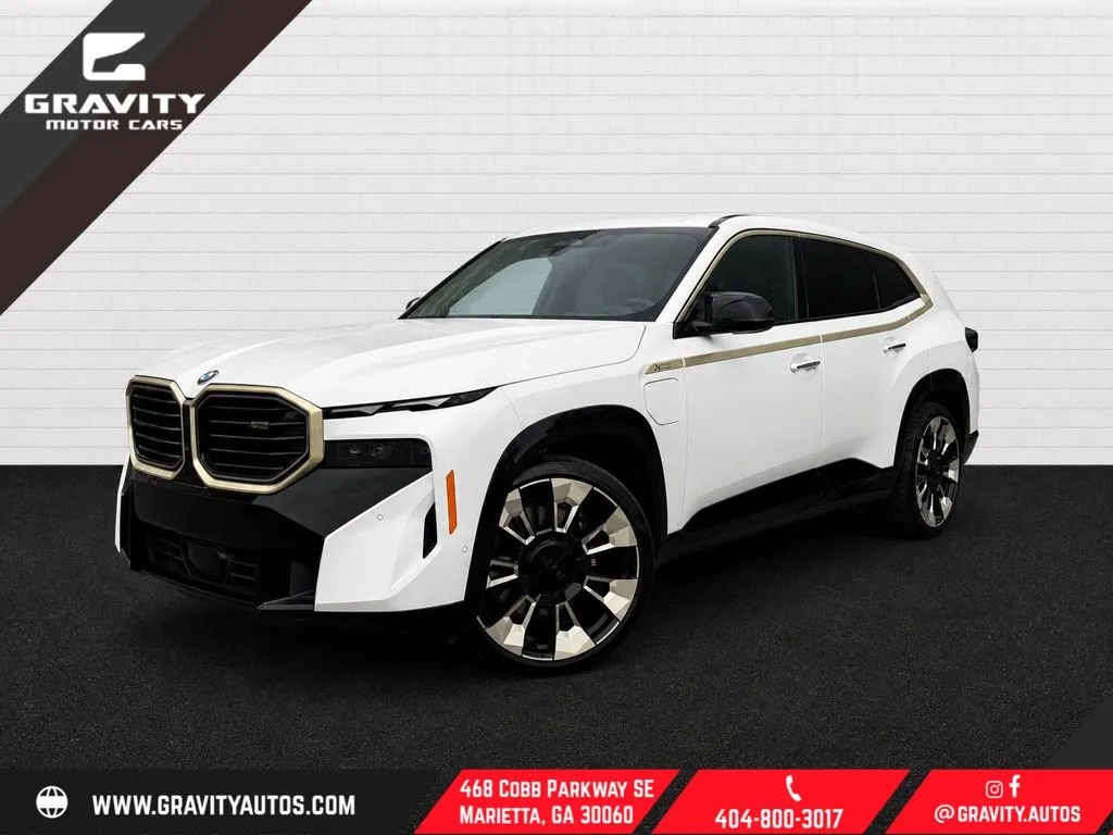 2023 BMW XM -'s photo