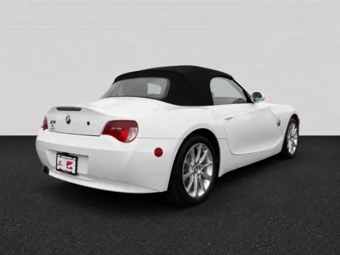 More photos of 2007 BMW Z4 3.0i at Gravity Motor Cars, GA