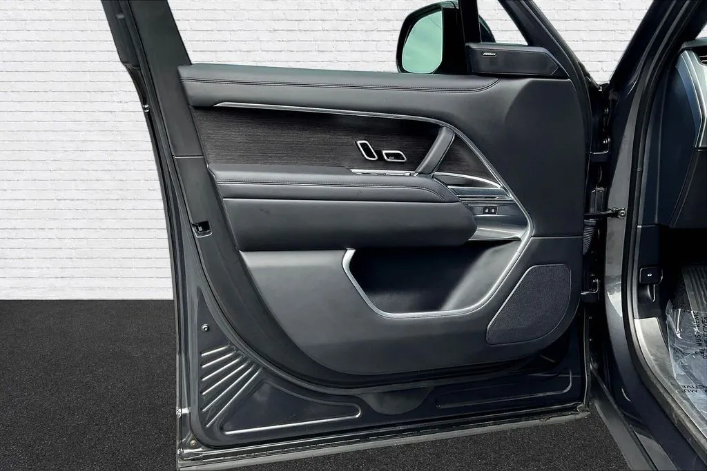 Land Rover Range Rover photo 19