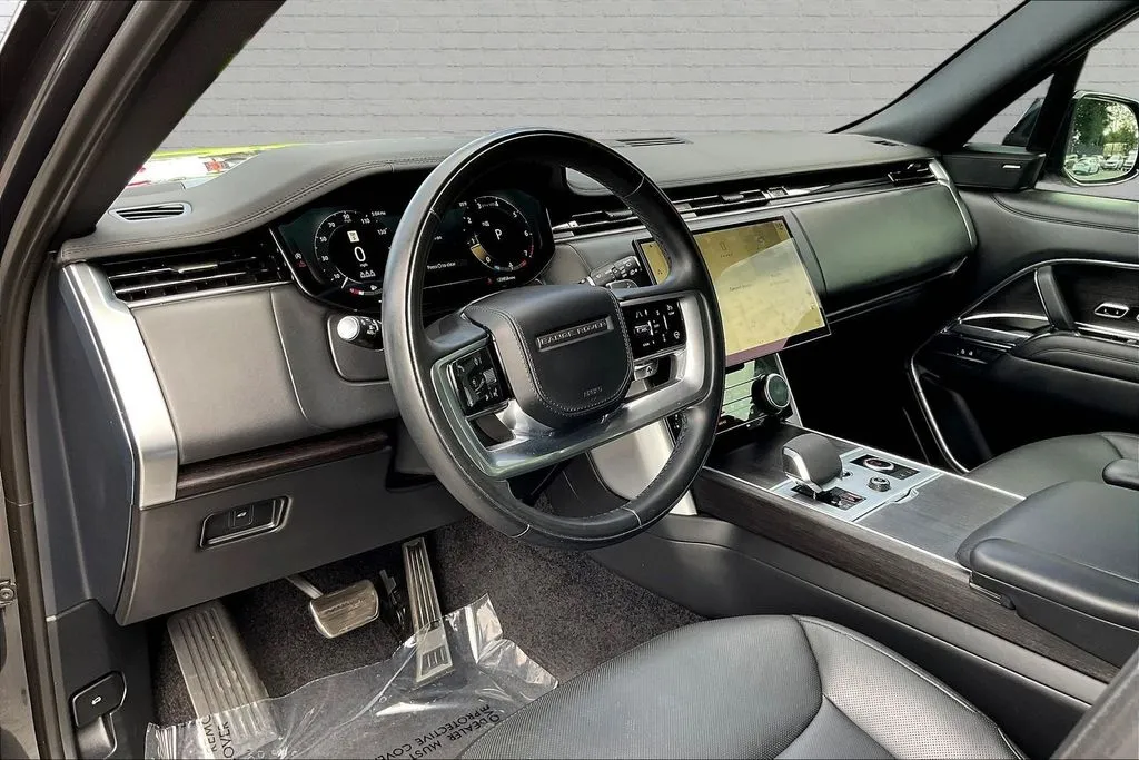 Land Rover Range Rover photo 16