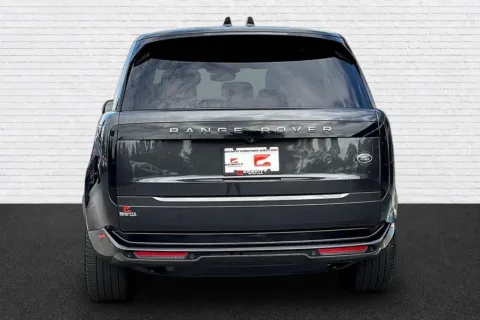More photos of 2023 Land Rover Range Rover SE at Gravity Motor Cars, GA