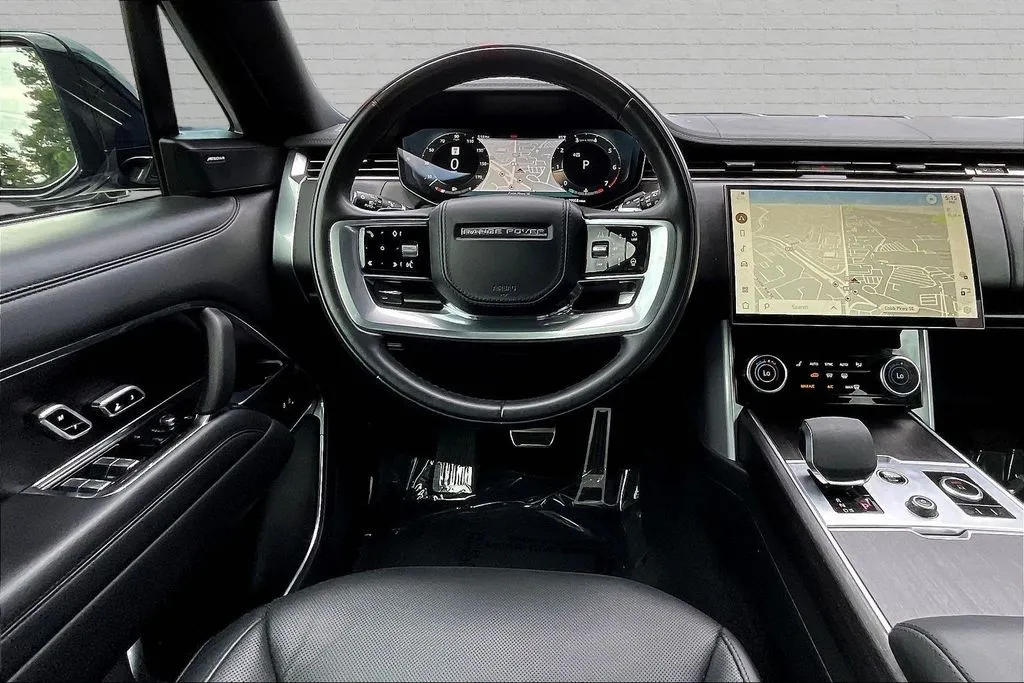 Land Rover Range Rover photo 8