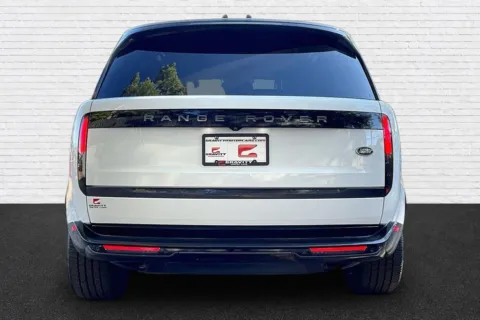 More photos of 2023 Land Rover Range Rover SE at Gravity Motor Cars, GA