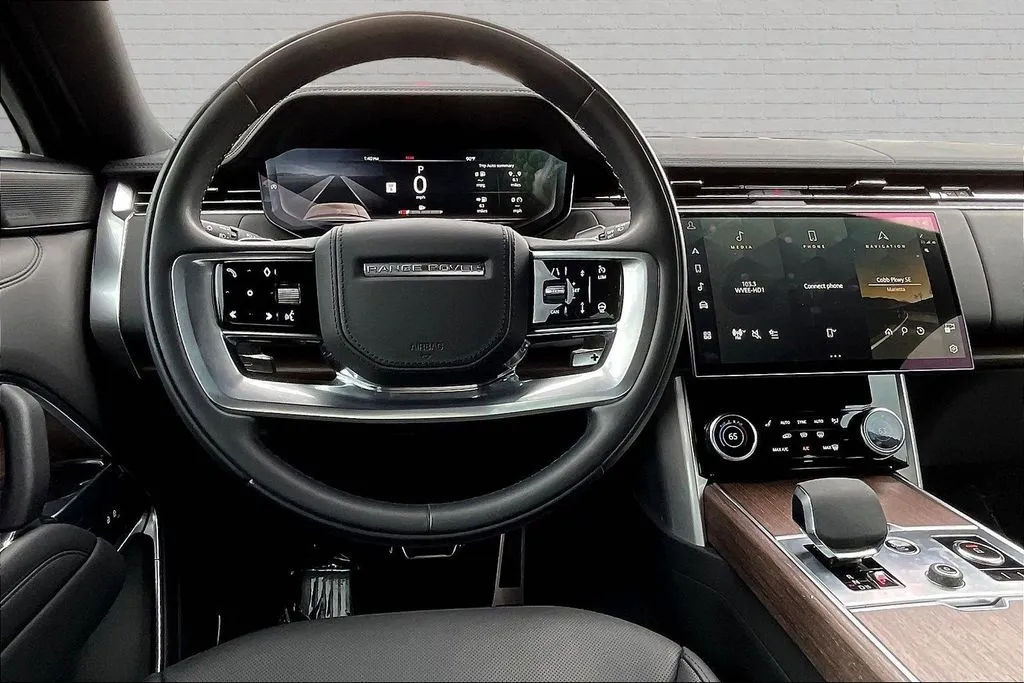 Land Rover Range Rover photo 8