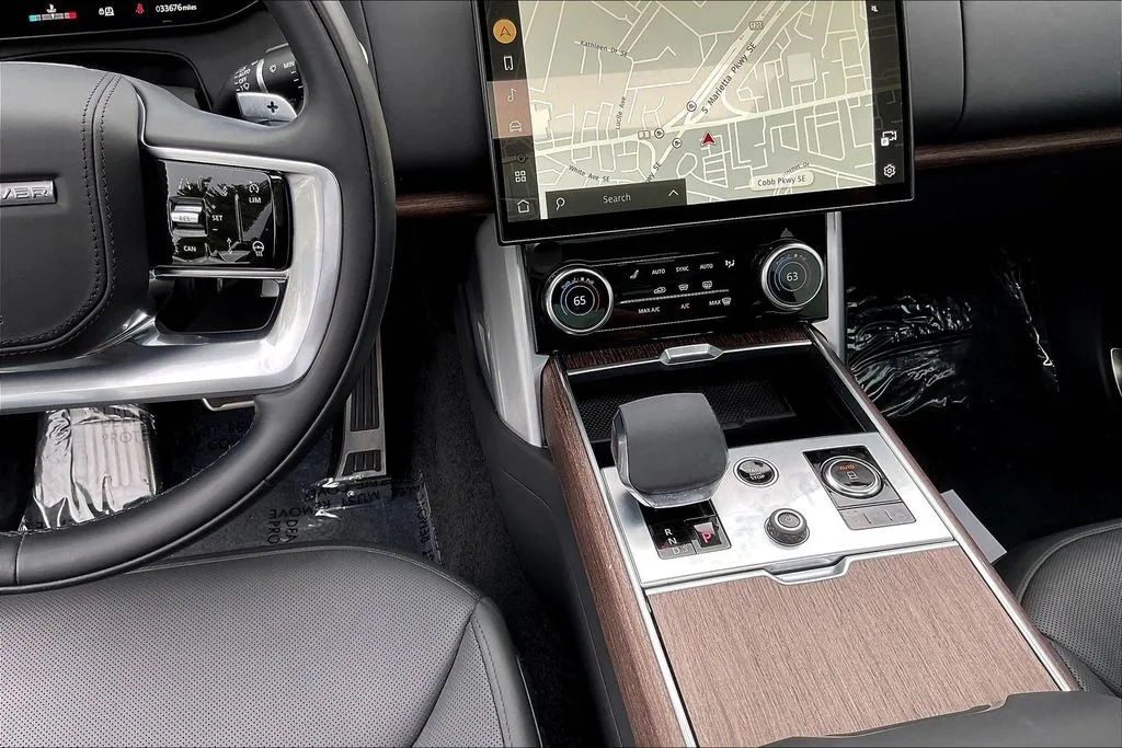 Land Rover Range Rover photo 18