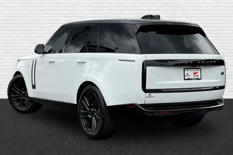 More photos of 2023 Land Rover Range Rover SE at Gravity Motor Cars, GA