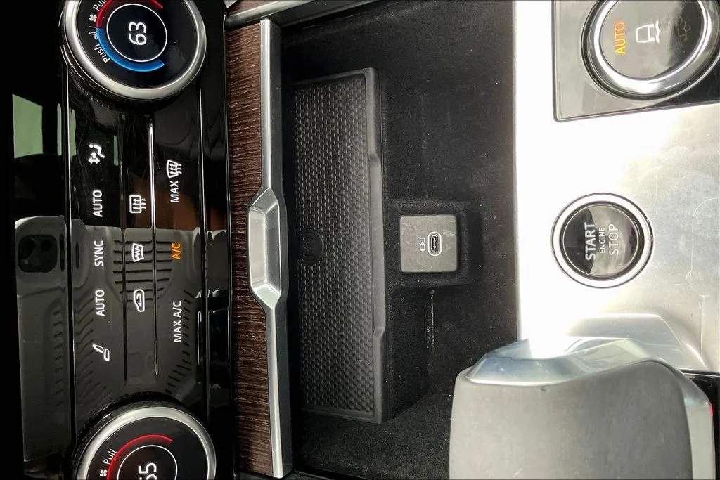 Land Rover Range Rover photo 16
