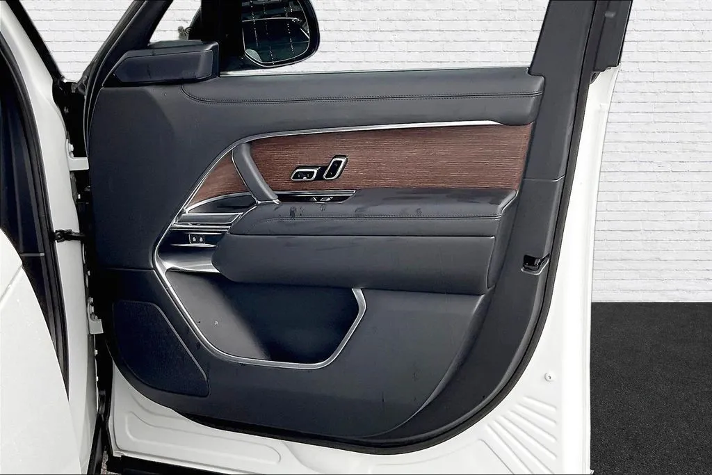Land Rover Range Rover photo 29