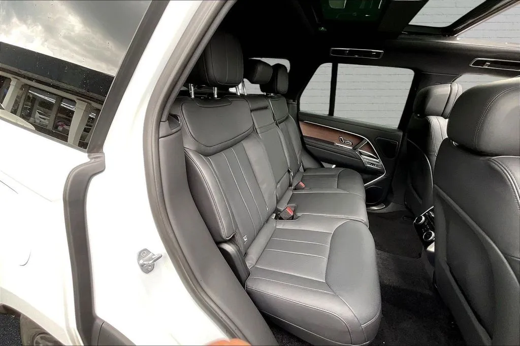 Land Rover Range Rover photo 25