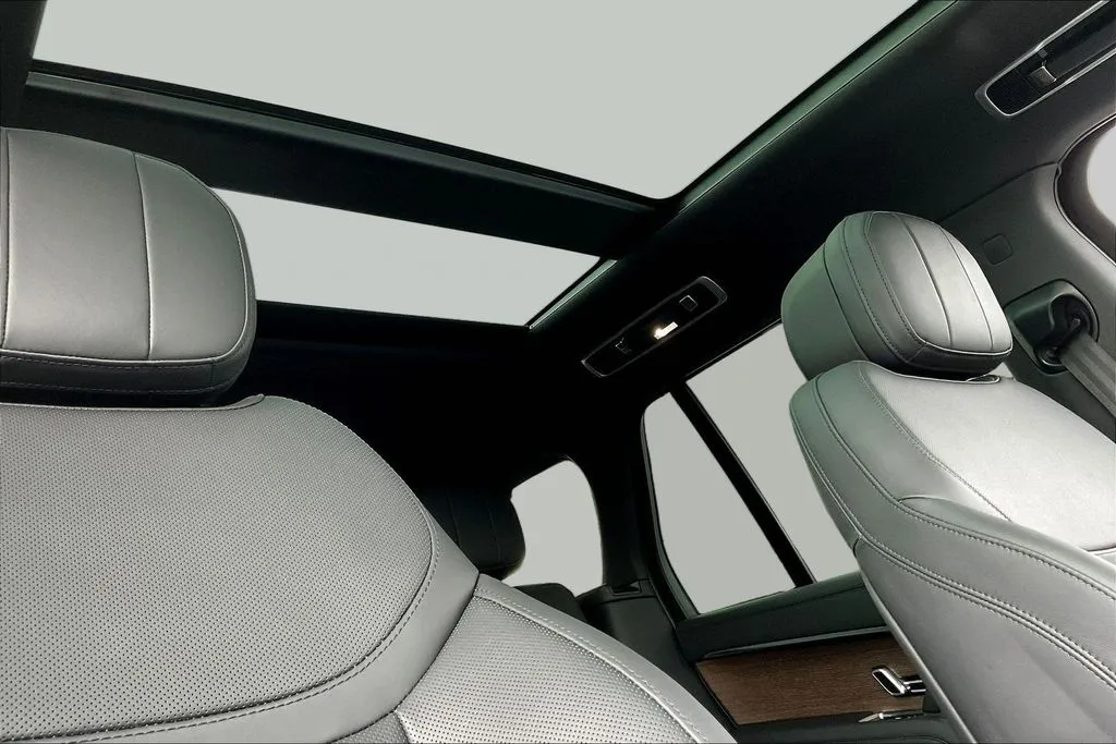 Land Rover Range Rover photo 28