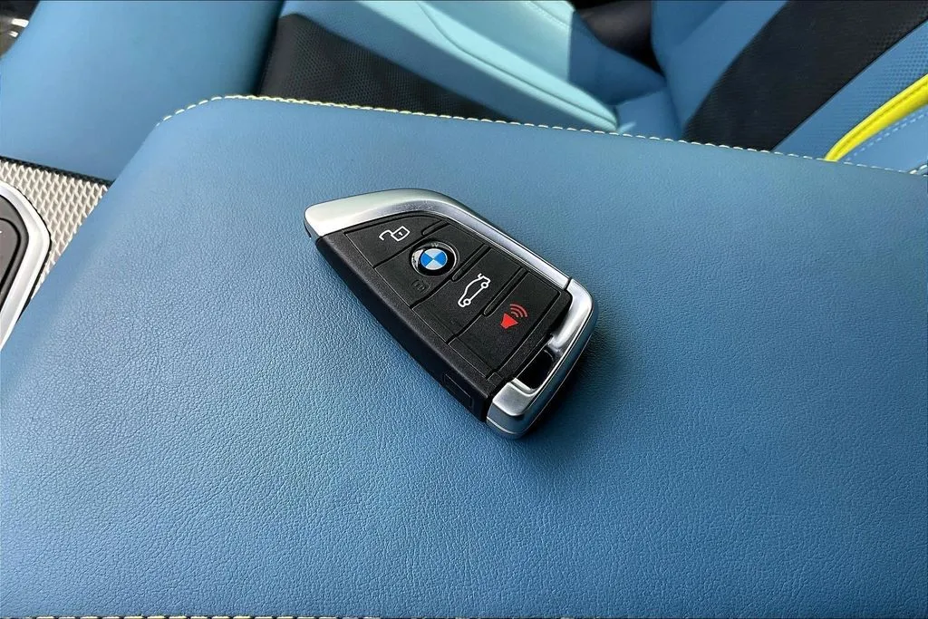 BMW M4 photo 34