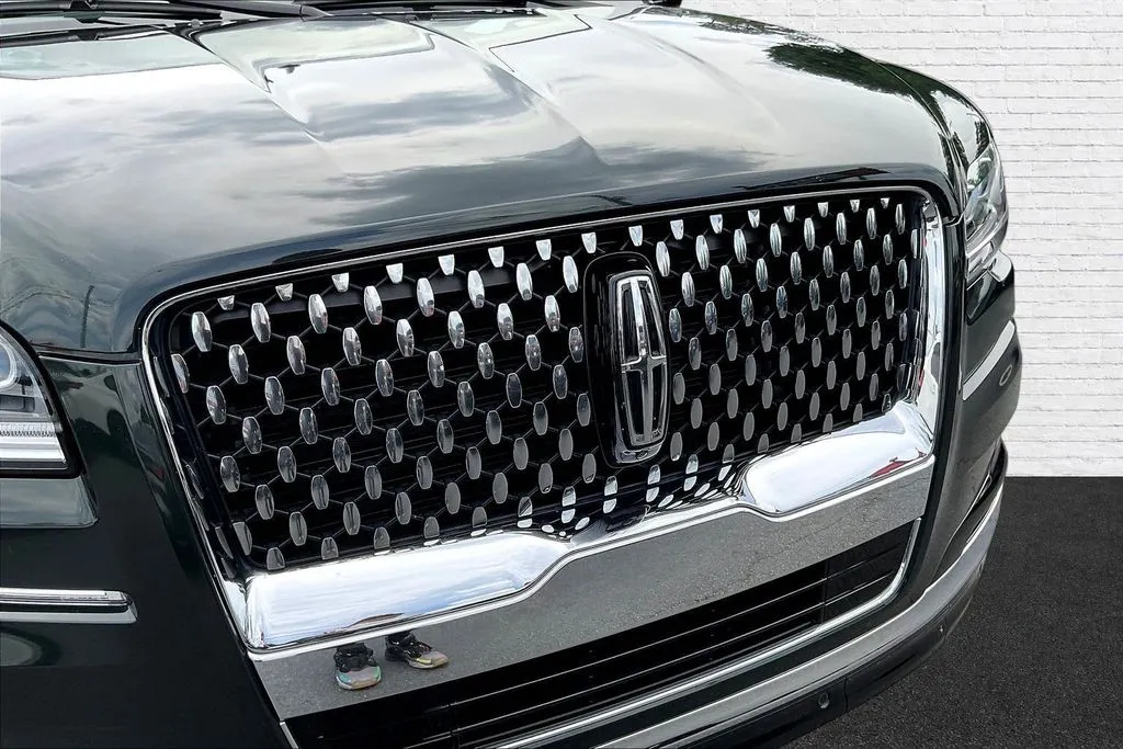 Lincoln Navigator photo 31