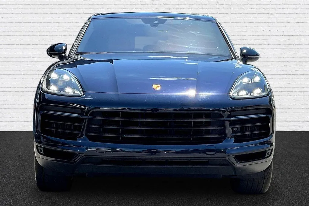 Porsche Cayenne photo 2