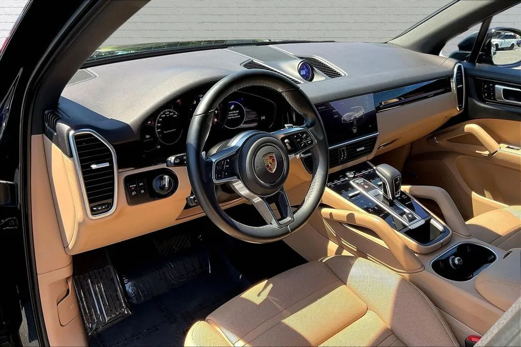 Porsche Cayenne photo 17