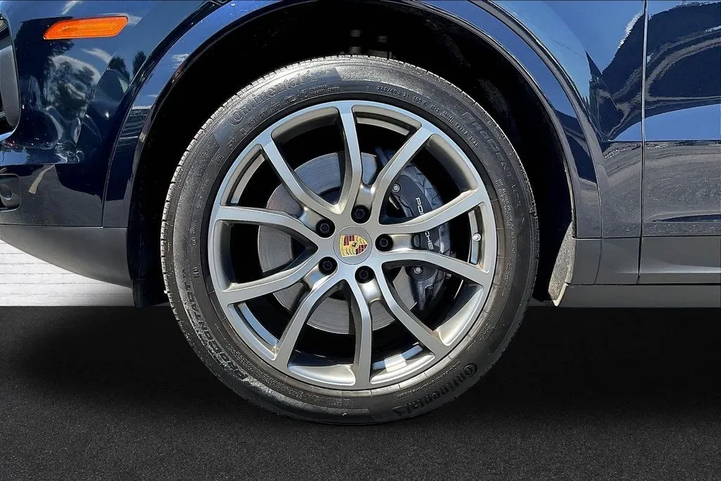 Porsche Cayenne photo 32