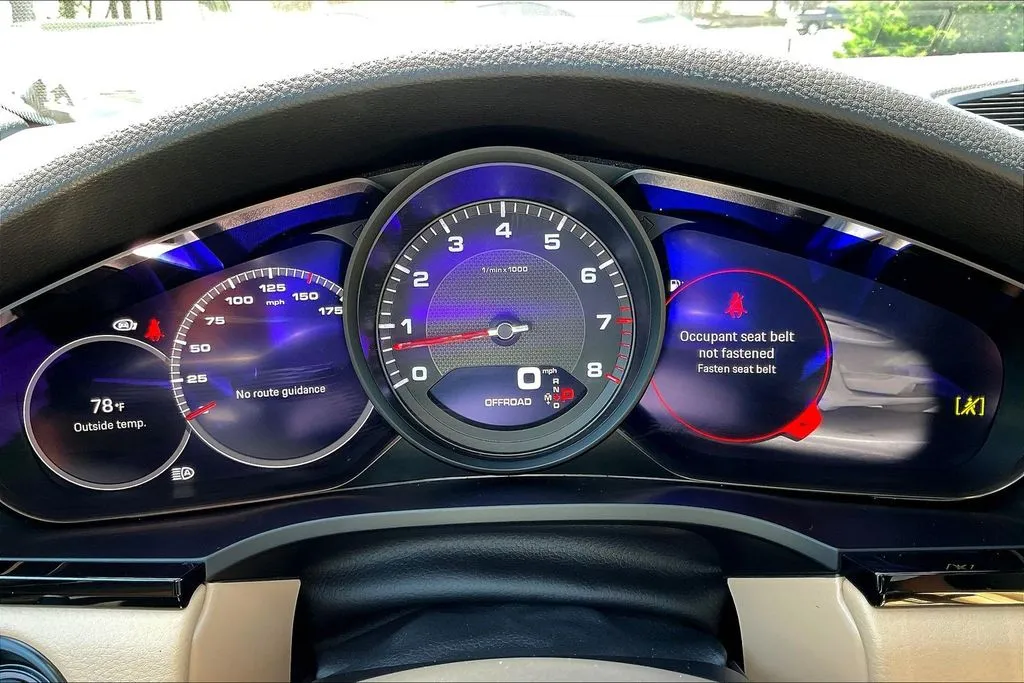 Porsche Cayenne photo 13