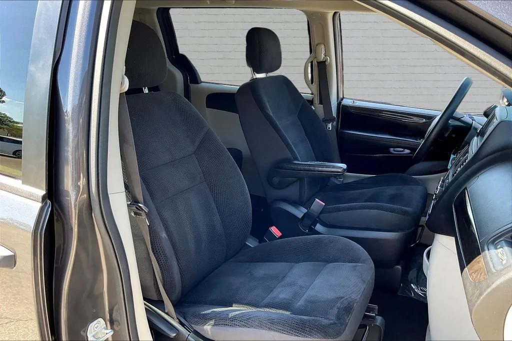 Dodge Grand Caravan photo 26