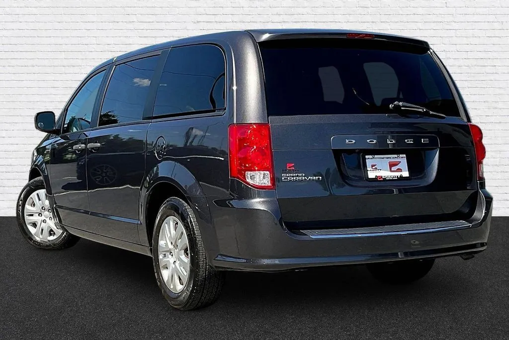Dodge Grand Caravan photo 4