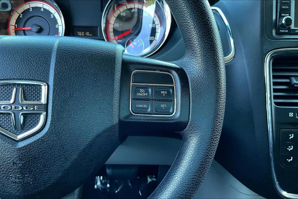 Dodge Grand Caravan photo 11