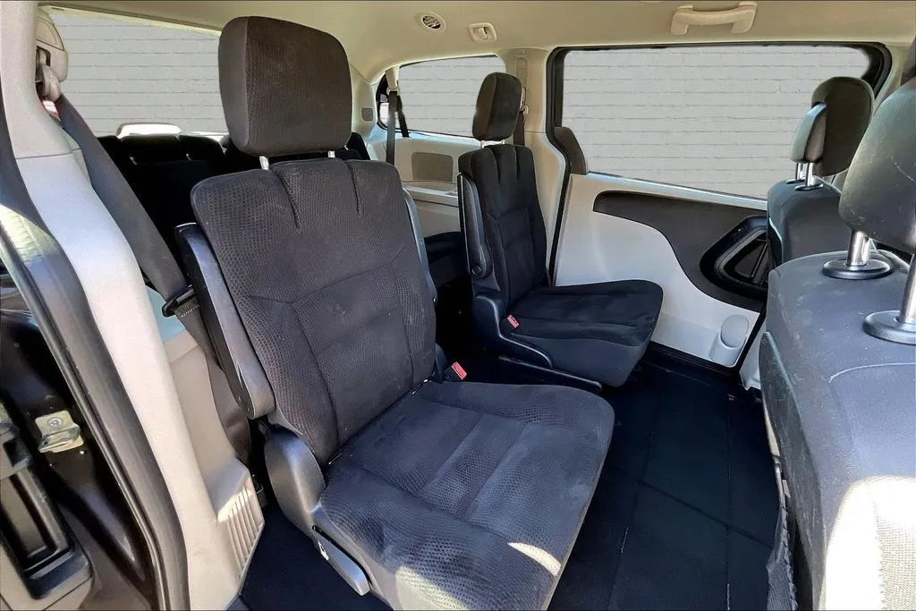 Dodge Grand Caravan photo 22
