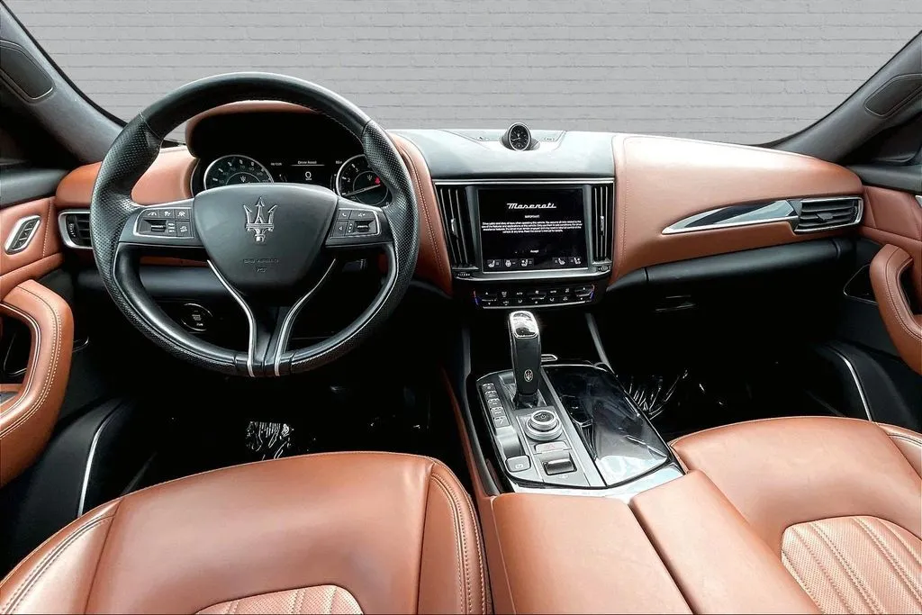 Maserati Levante photo 7