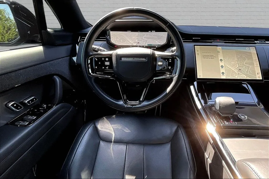 Land Rover Range Rover Sport photo 8