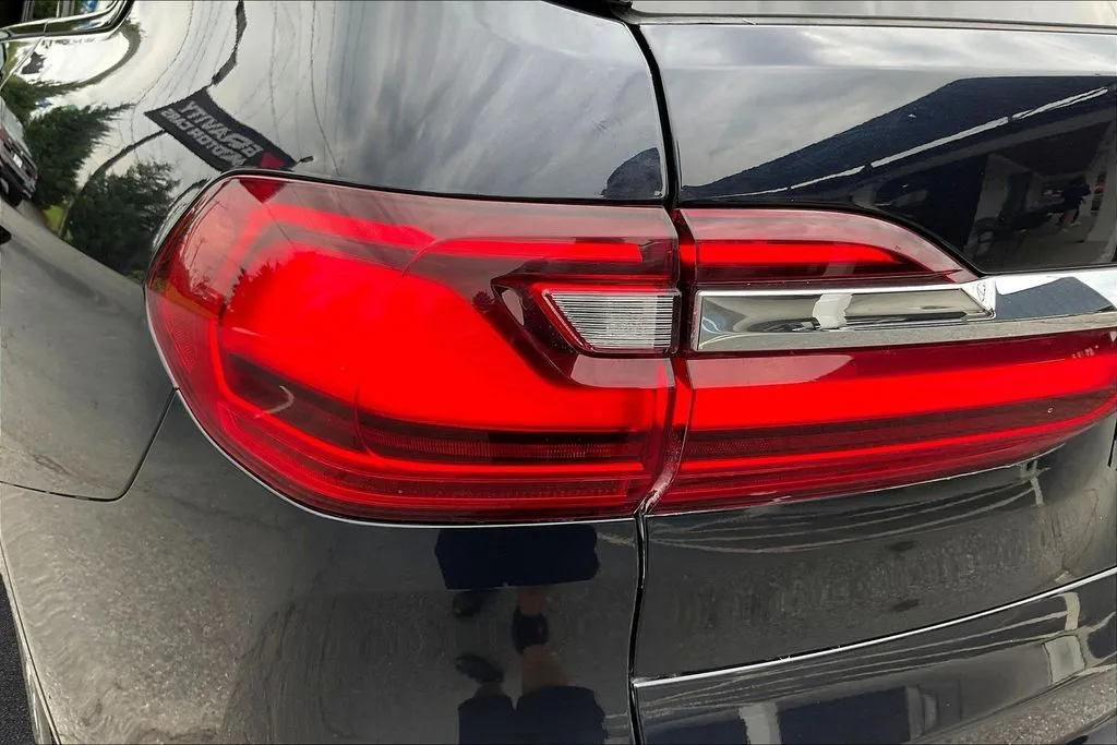 BMW X7 photo 22