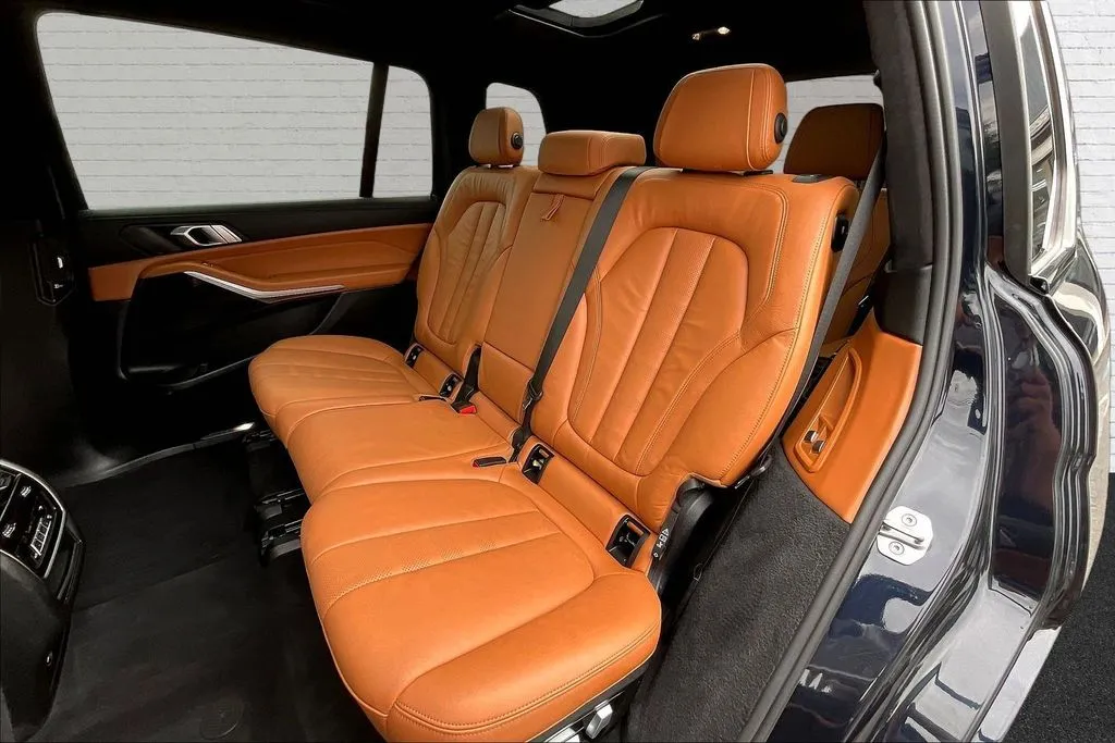 BMW X7 photo 21