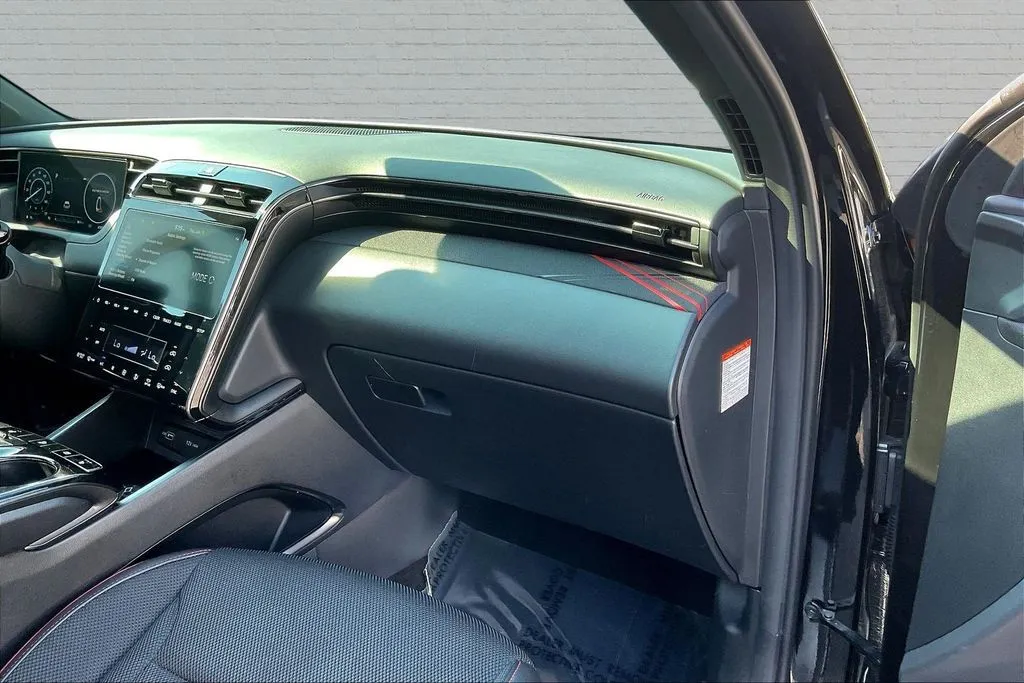 Hyundai Tucson Hybrid photo 25