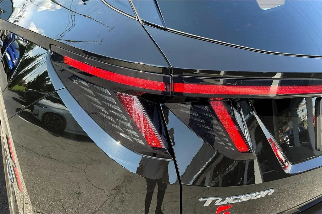 Hyundai Tucson Hybrid photo 22