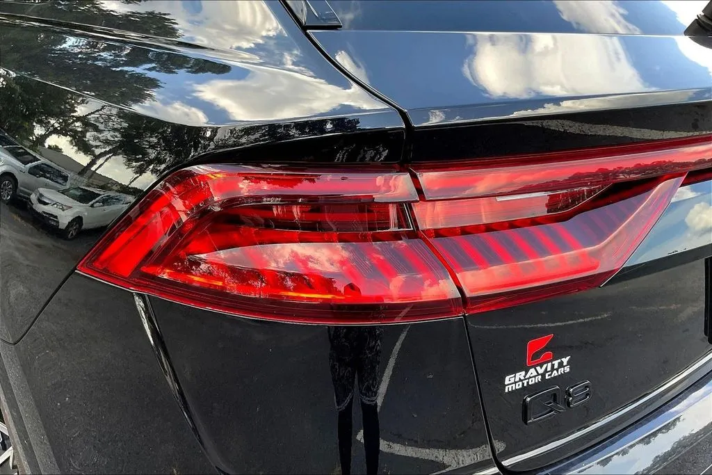 Audi Q8 photo 21